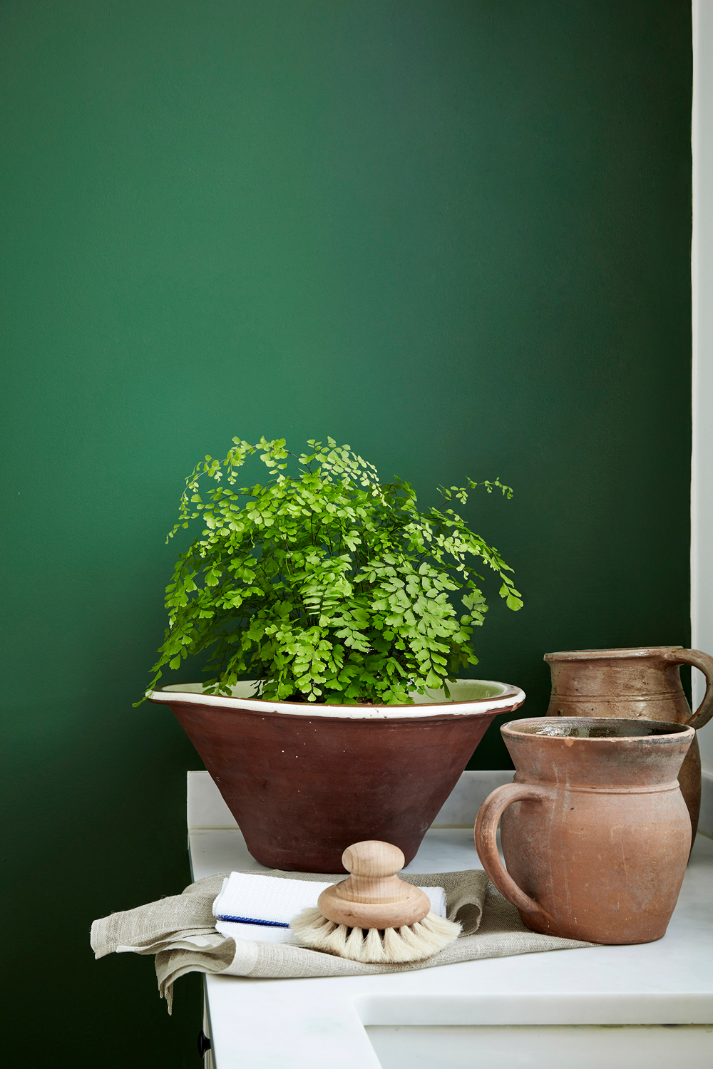 Little-Greene_Absolute-Matt-Emulsion-Matt_Dark_Brunswick_Green_LGAME_LGIME_88