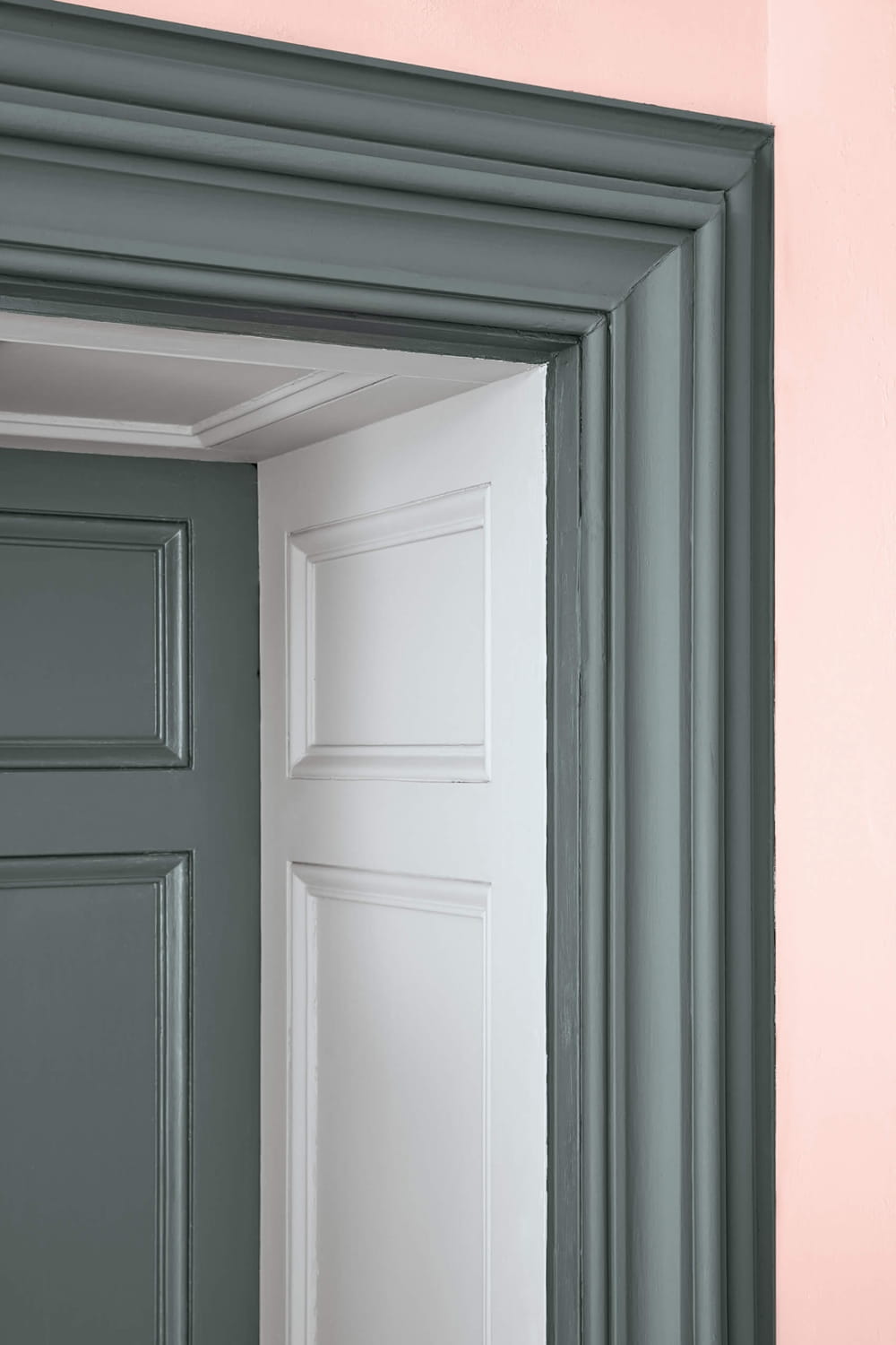 Little-Greene_Intelligent-Gloss_Confetti_274_Livid_263_Detail