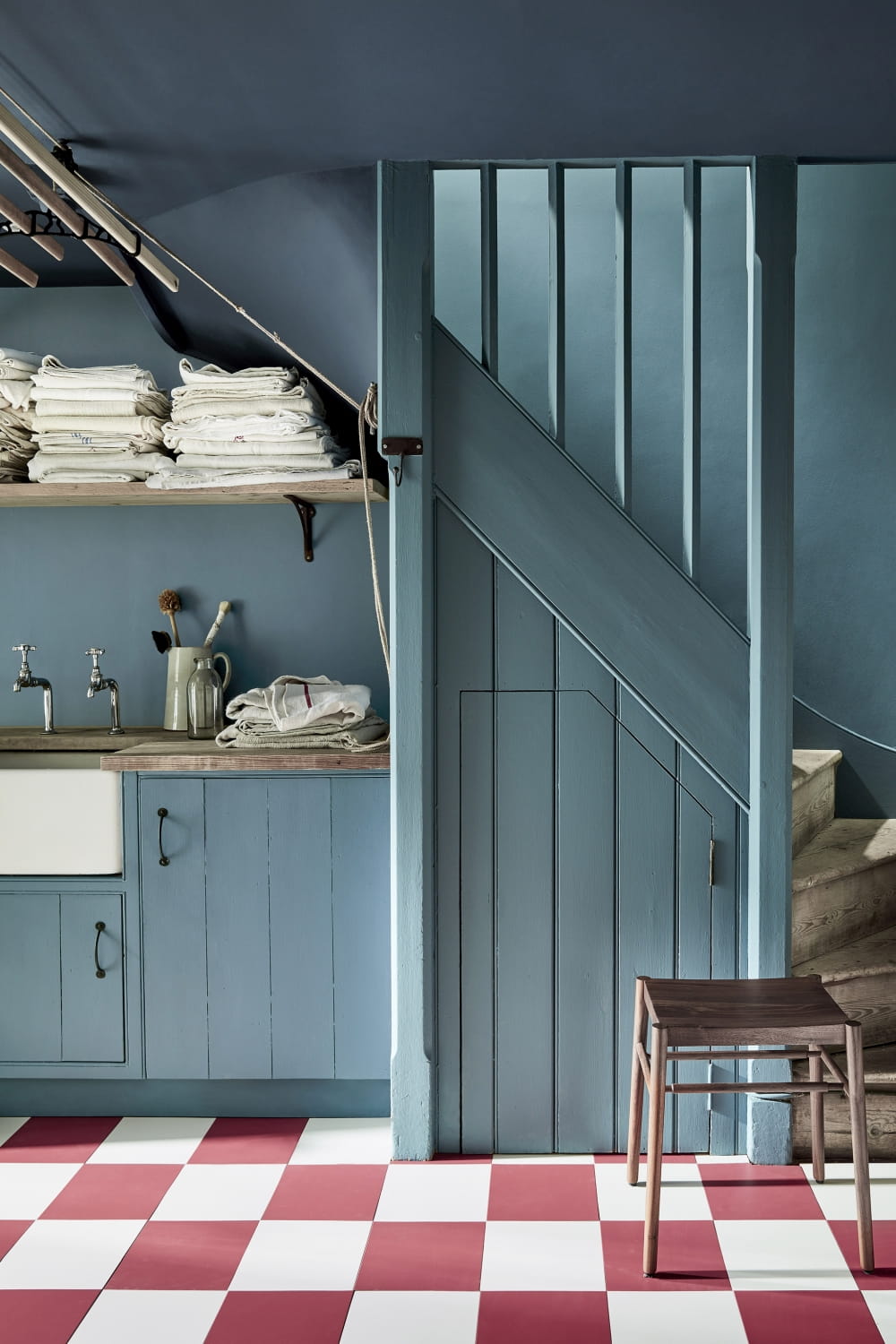 Little-Greene_Intelligent-Gloss_Etruria_326_Hicks_Blue_208