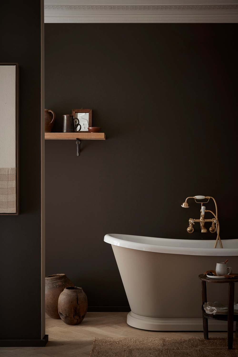 Little-Greene_Intelligent-Matt-Emulsion_Little-Greene-Sweet-Treats-Chocolate-Colour_LGAME_LGIME_124