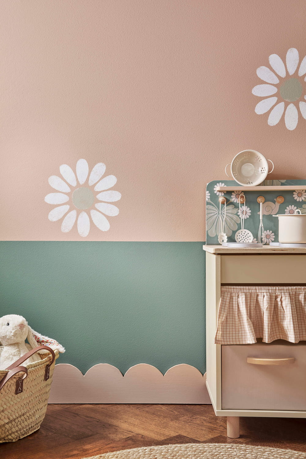 Little-Greene_Intelligent-Matt-Emulsion_Masquerade_LGAME_LGIME_334._Pleat_280