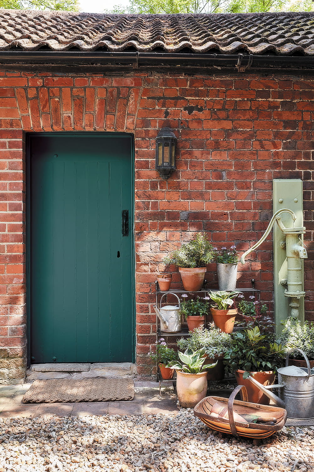 01-Little-Greene-Exterior_Eggshell
