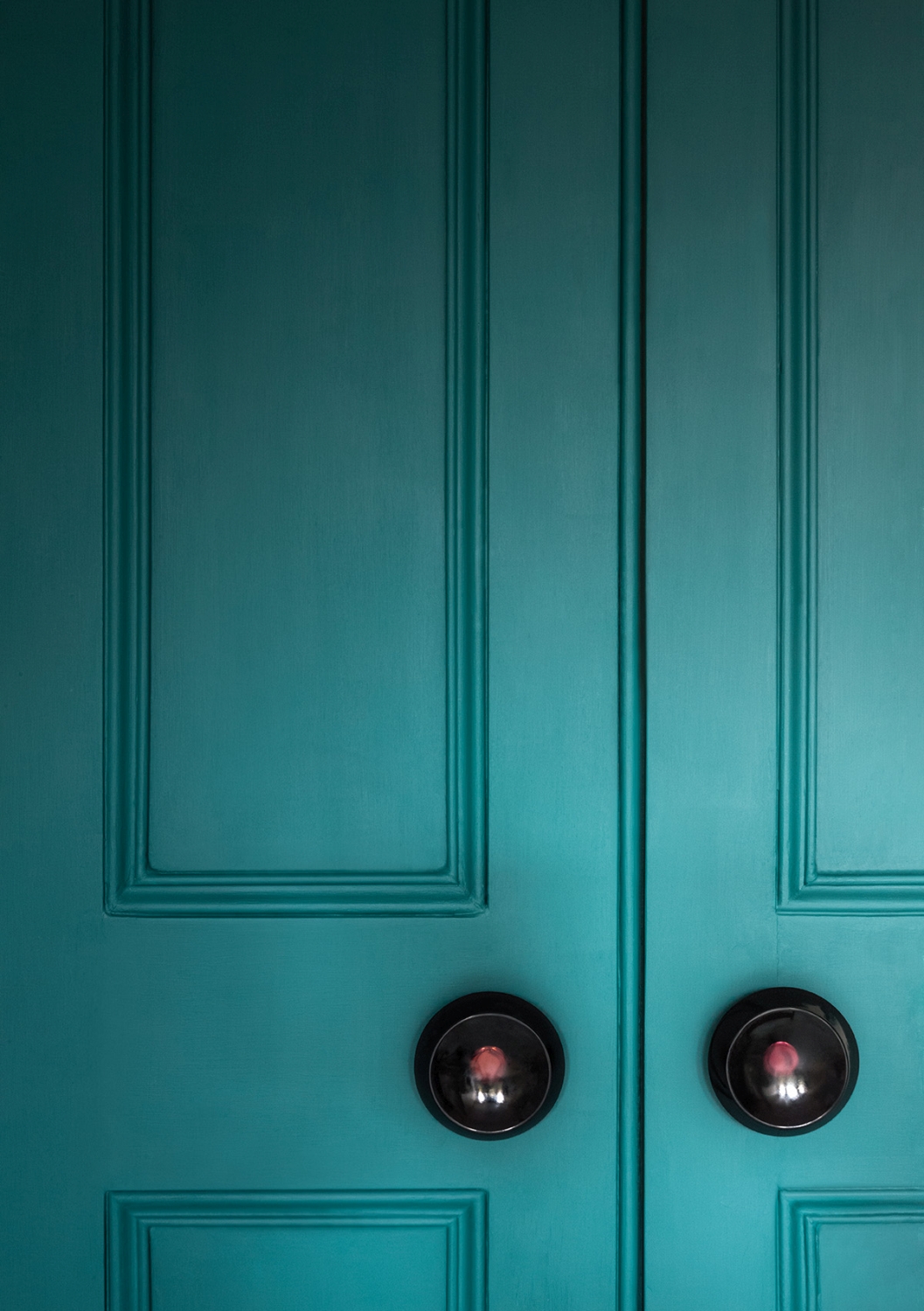 01-Architecs-Eggshell-Paint-and-Paper-Library-Furniture-Teaser