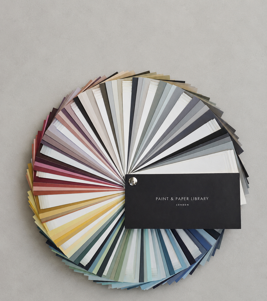 Paint-and-Paper-Library-Fandeck-ausgeklappt-mobil