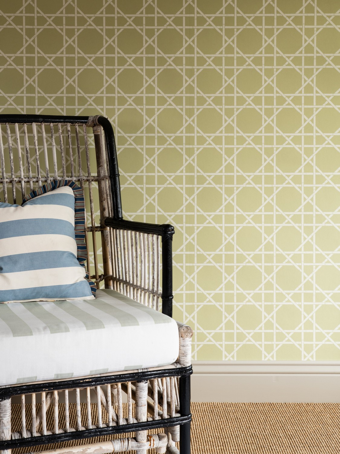 Wallpaper Trellis - Dusty Lemon