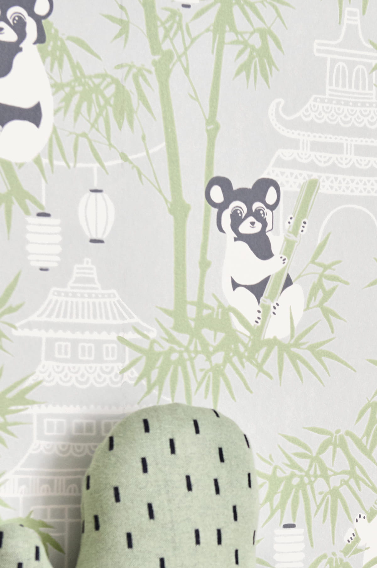 Wallpaper Bambu - Light Grey/ Green/ Soft Black/ Cream White
