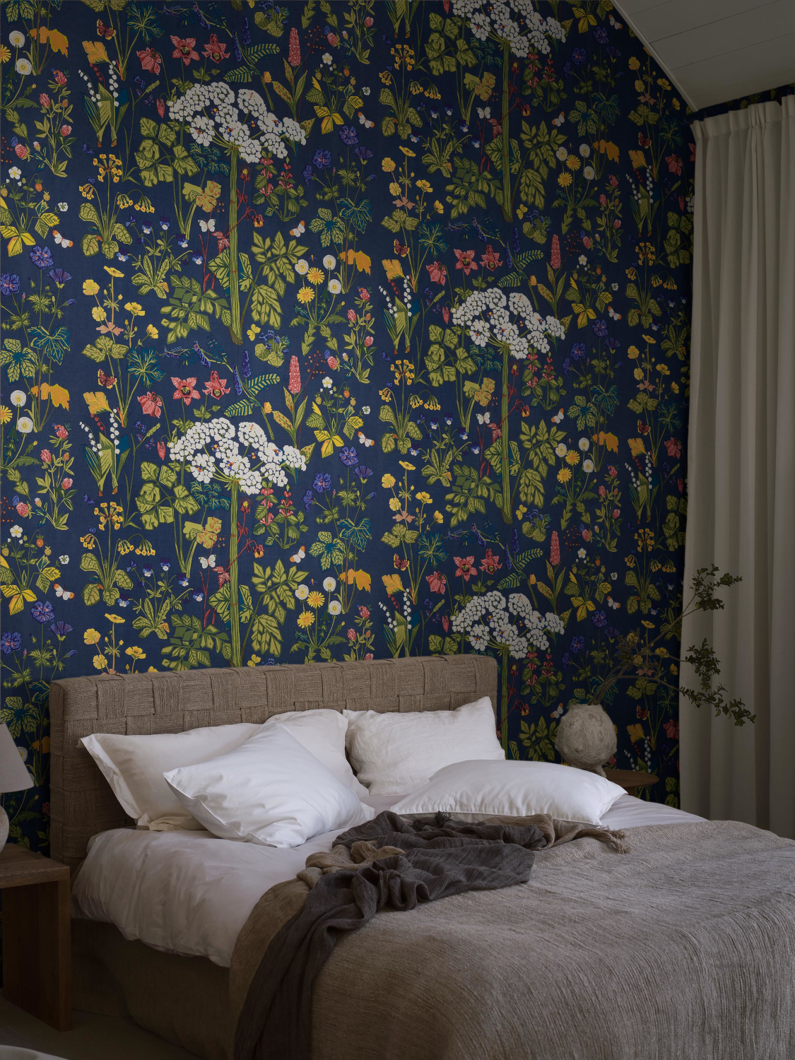 Mural Lisbet Jobs Aurora - 9825W
