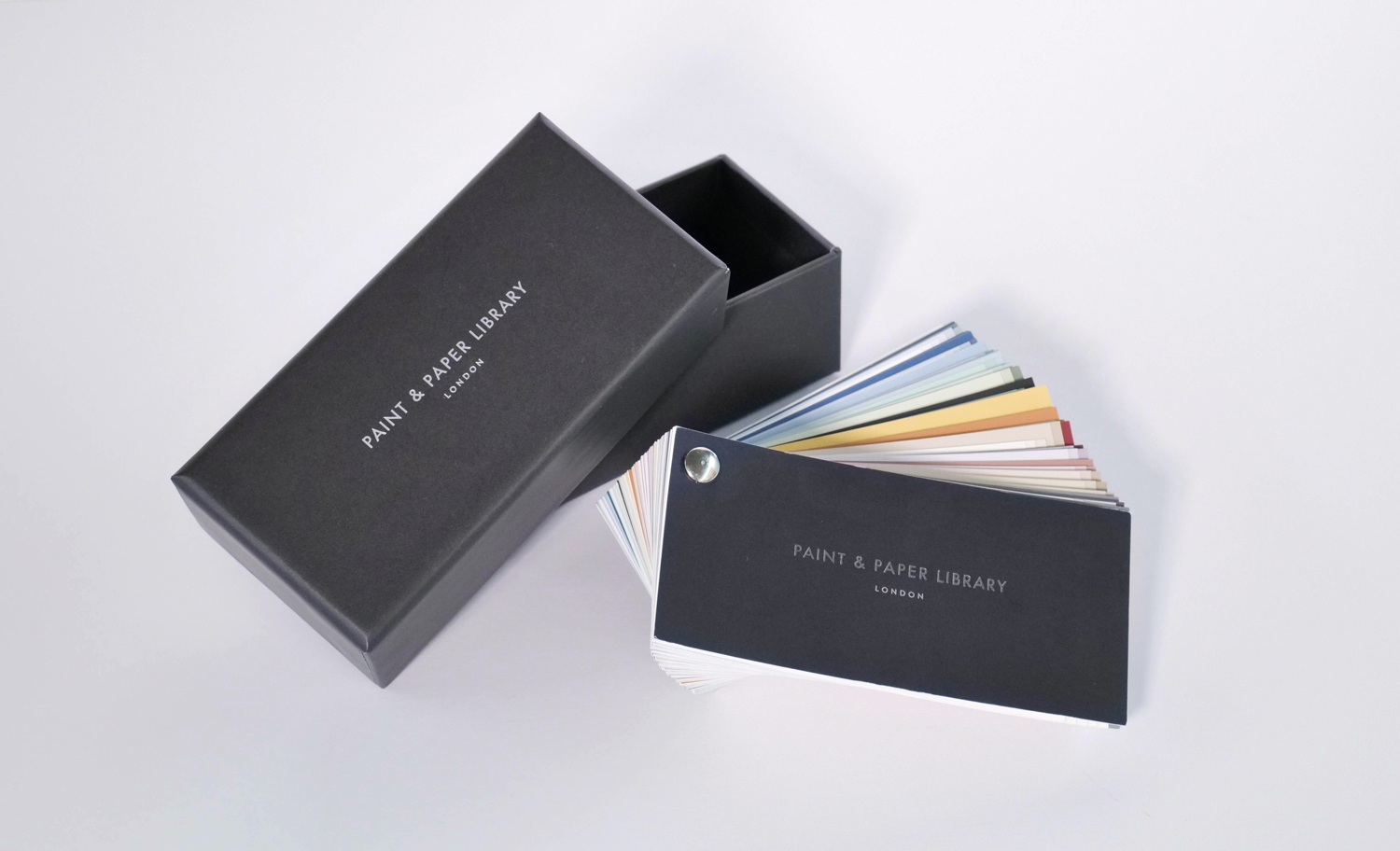 Farbfächer Colours of England & Colour Sales