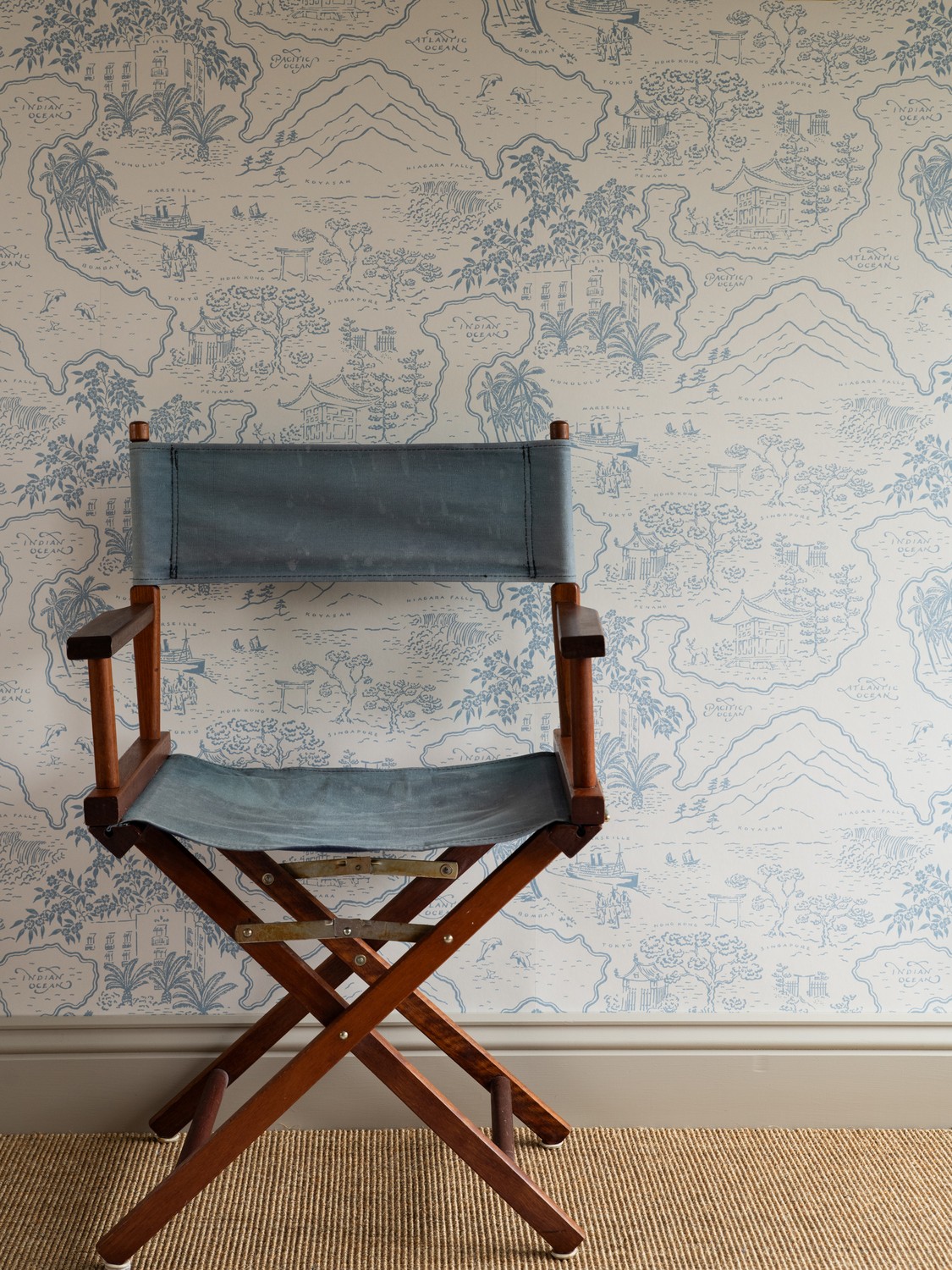 Wallpaper Voyage 1929 - Vintage Blue