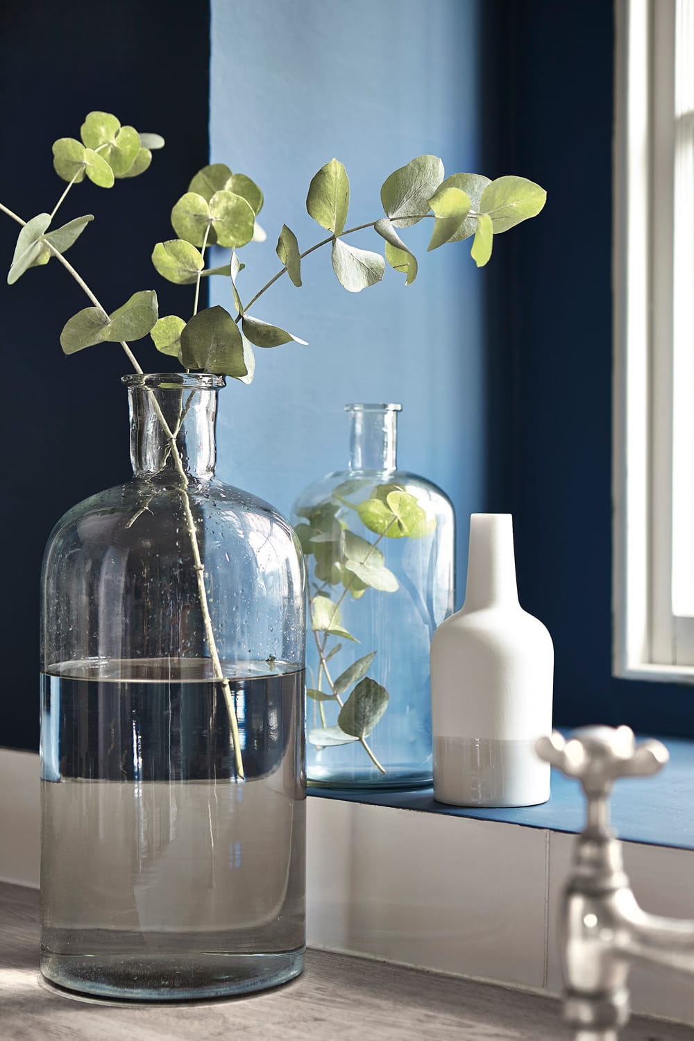 Hicks' Blue 208