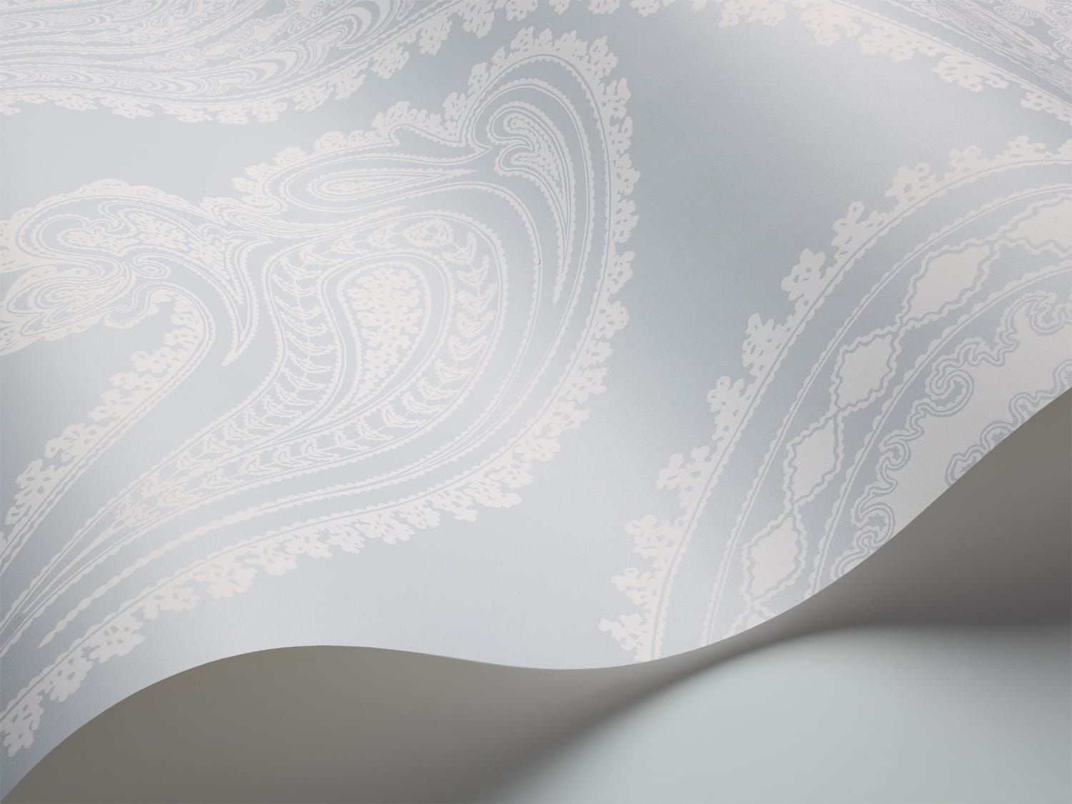 Tapete Rajapur - White on Light Blue