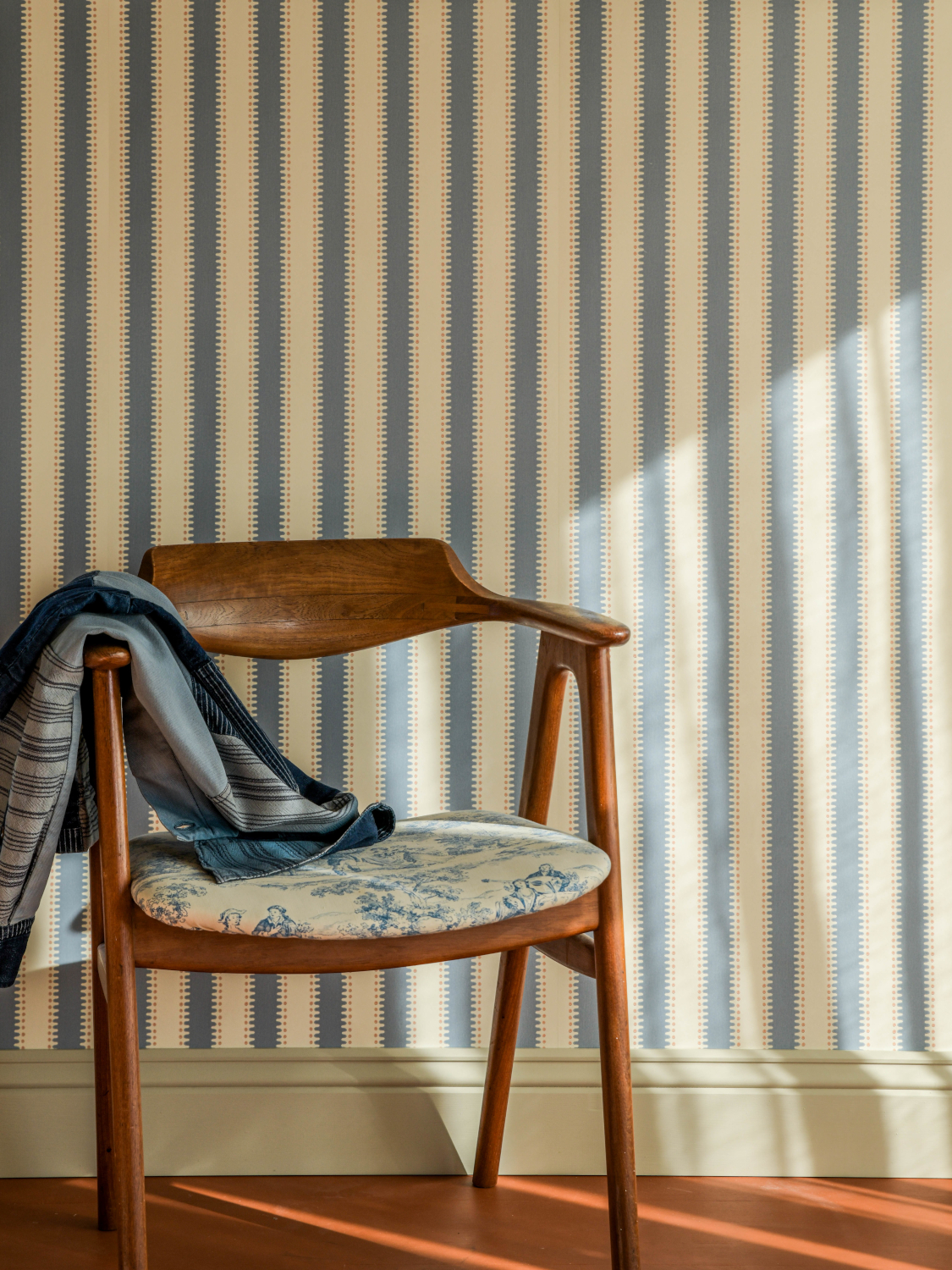 Tapete Jagged Stripe - Sky Blue