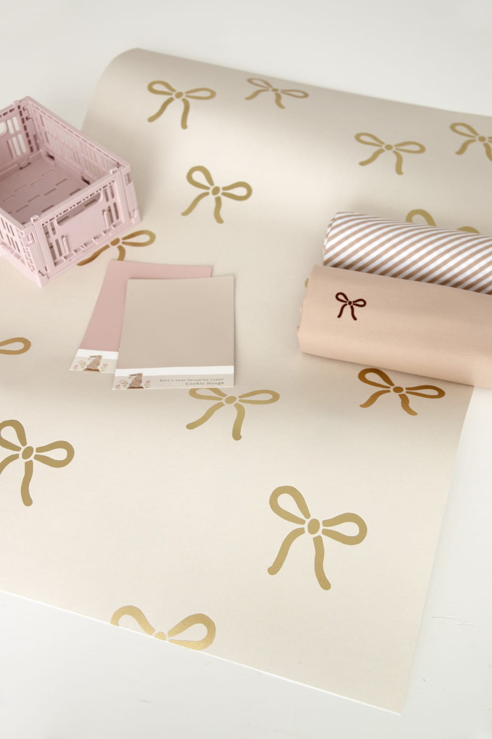 Tapete Bows/ Strikjes - Cream & Matte Gold