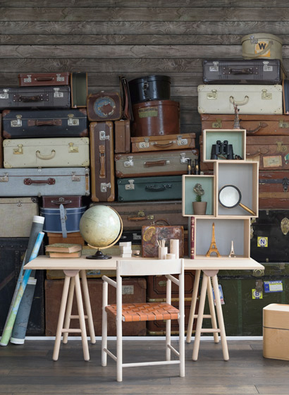 Wandbild Stacked Suitcases