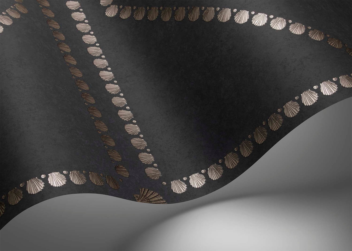 Tapete Conchiglie - Soft Gold on Charcoal