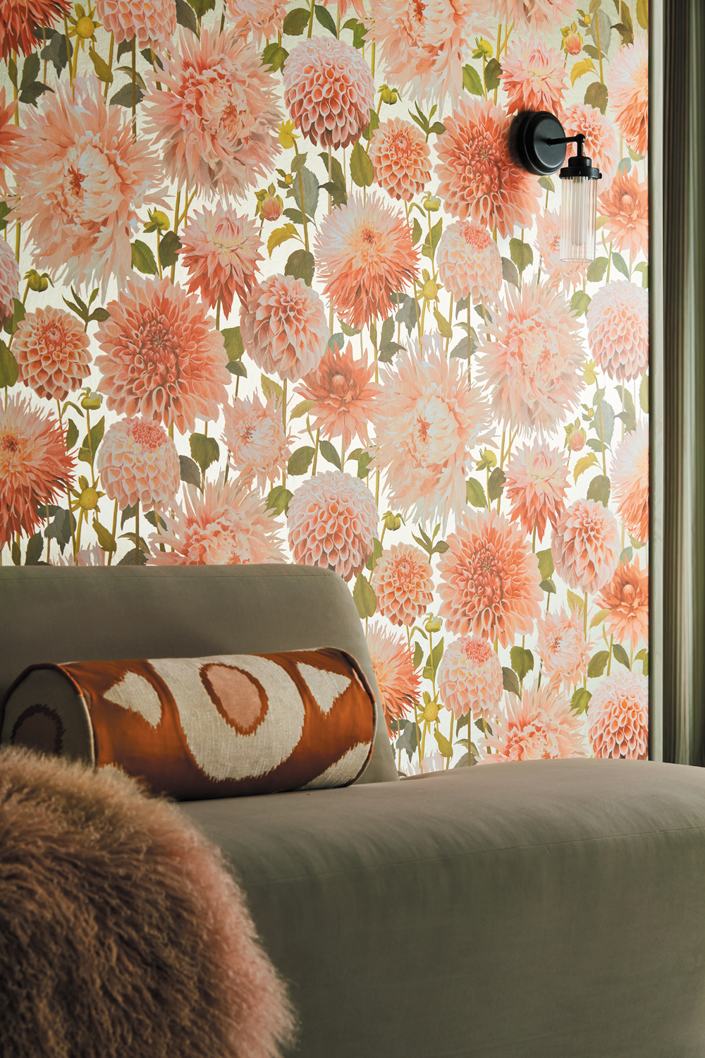 Tapete Dahlia - Coral/ Fig Leaf/ Gilver