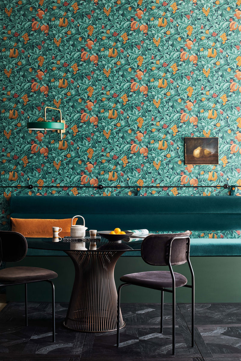 Tapete Vines of Pomona - Burnt Orange & Teal on Petrol
