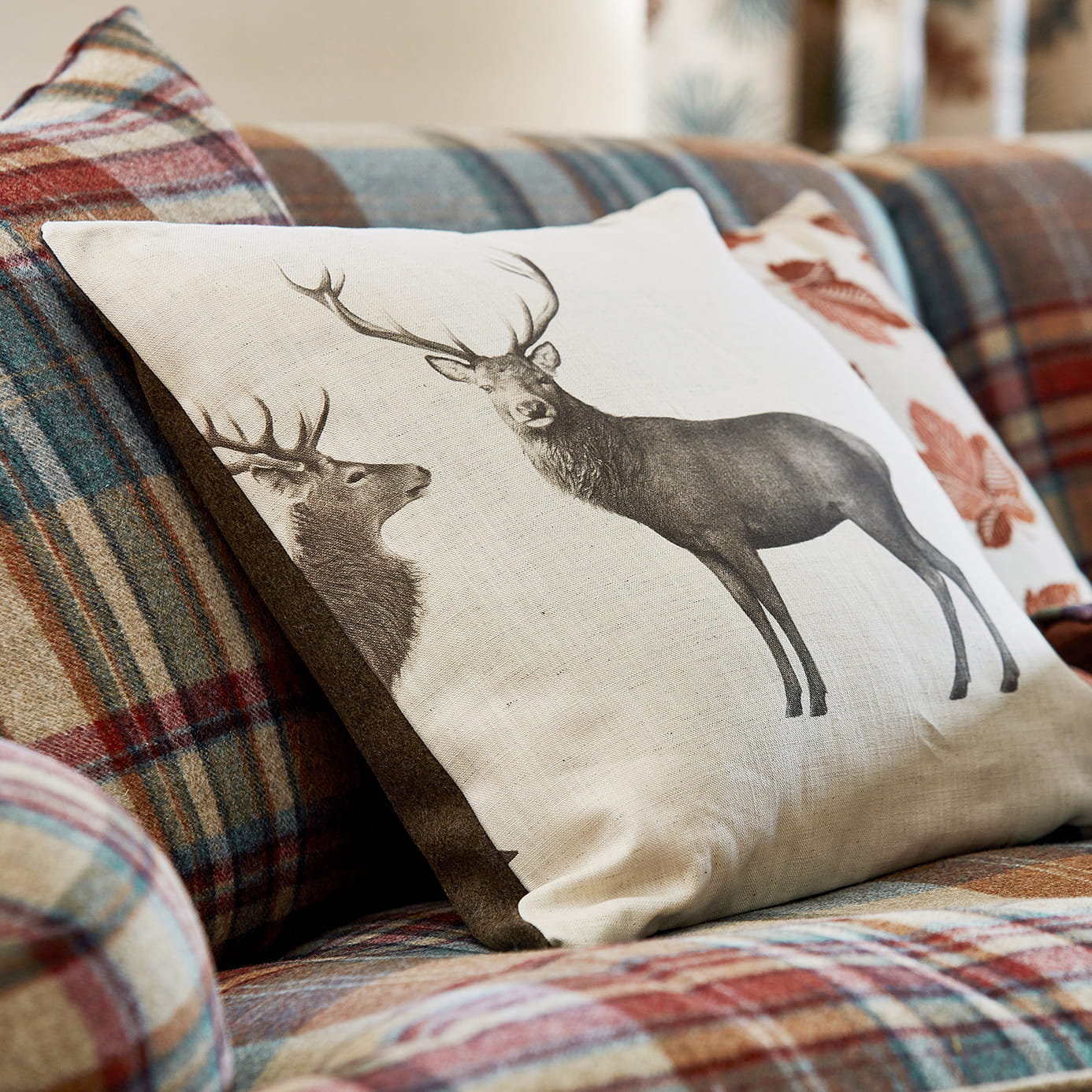 Stoff Evesham Deer - Linen/ Chalk