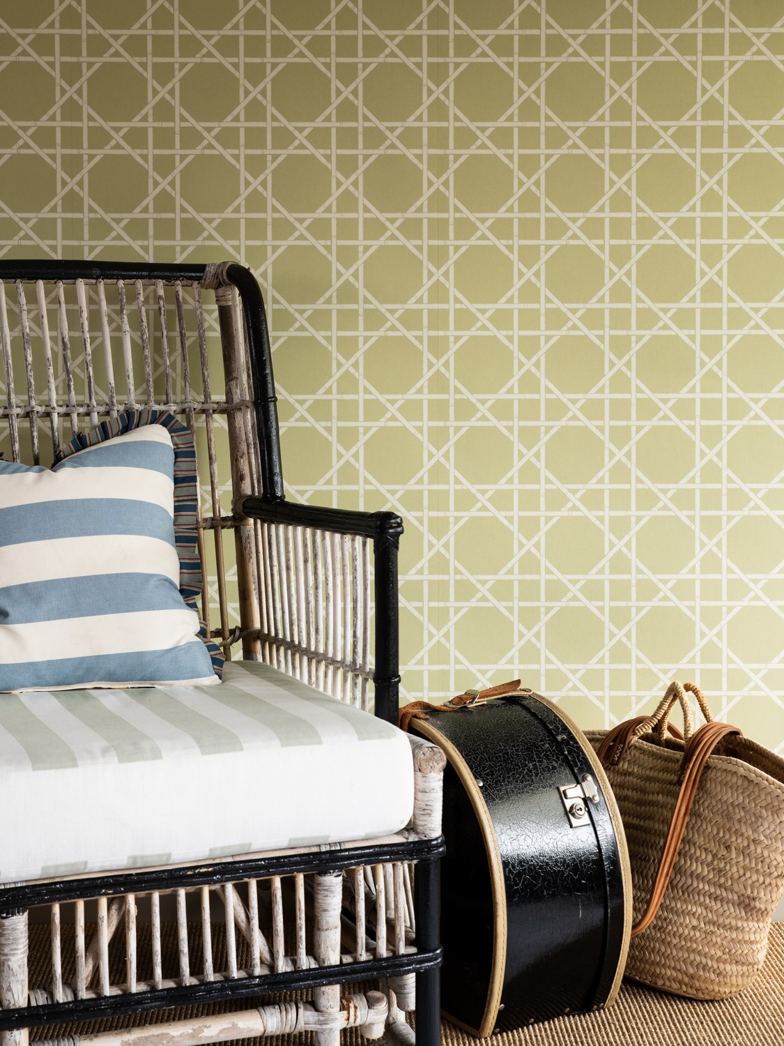 Wallpaper Trellis - Dusty Lemon