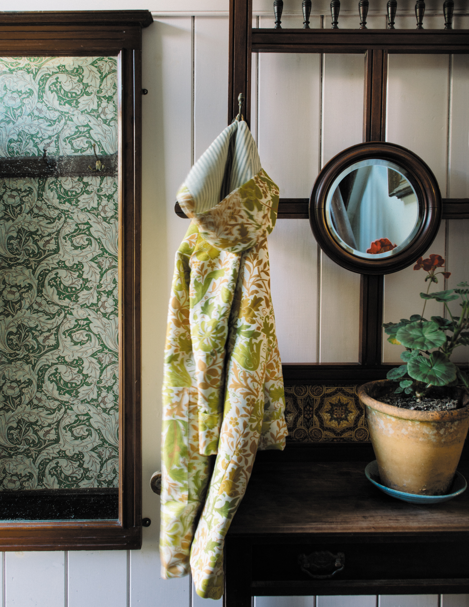 Tapete Bachelors Button - Leaf Green/ Sky