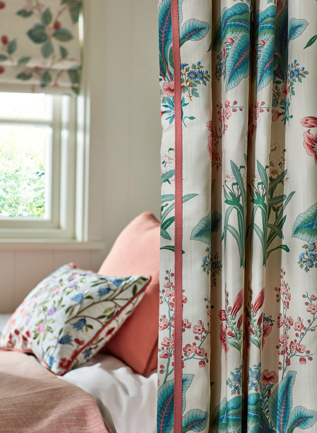 Stoff Enys Garden - Blush Jade