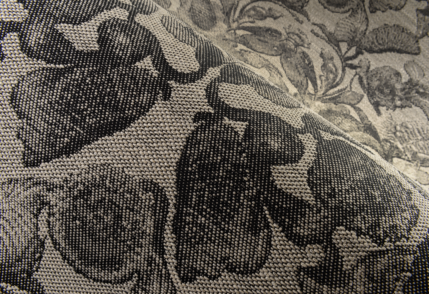 Tapete Coccinella Bella Jacquard - Black/ Ivory