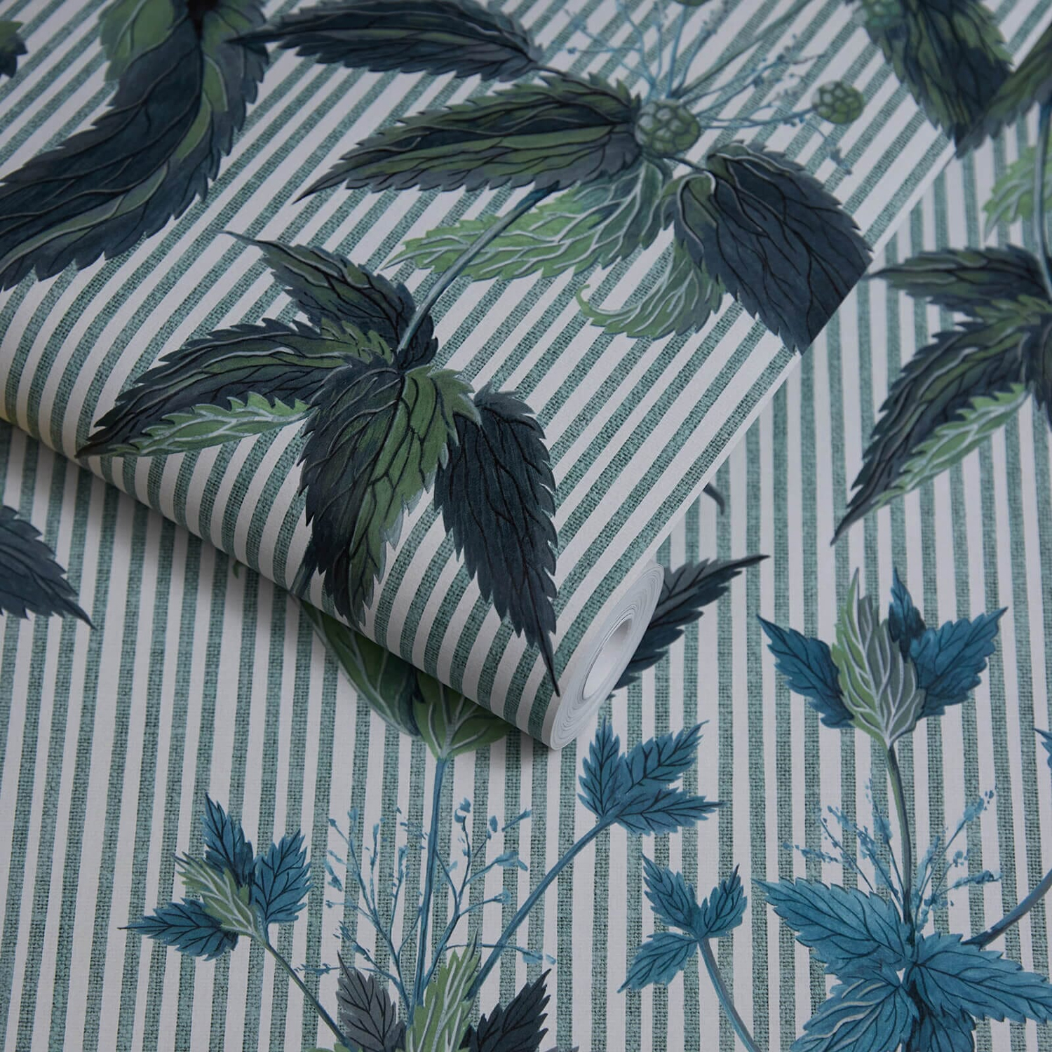 Carta da parati Urtica - Myrtle Stripe