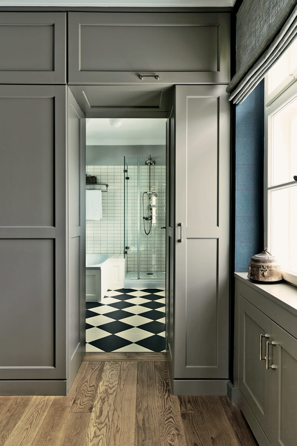 Charleston Gray 243
