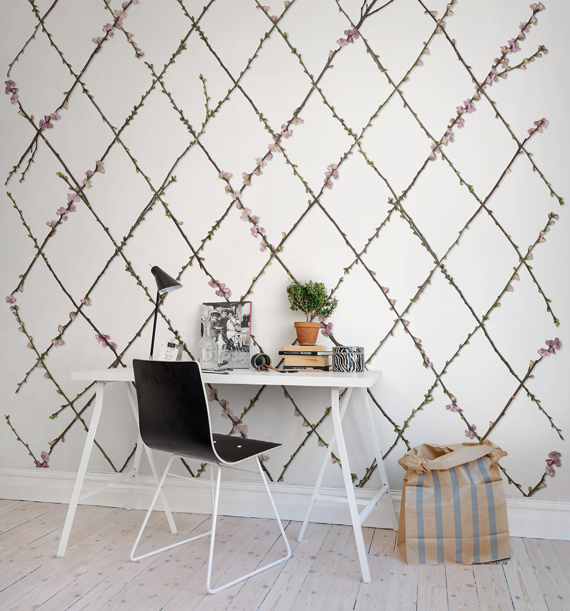 Wandbild Winding Spring - White