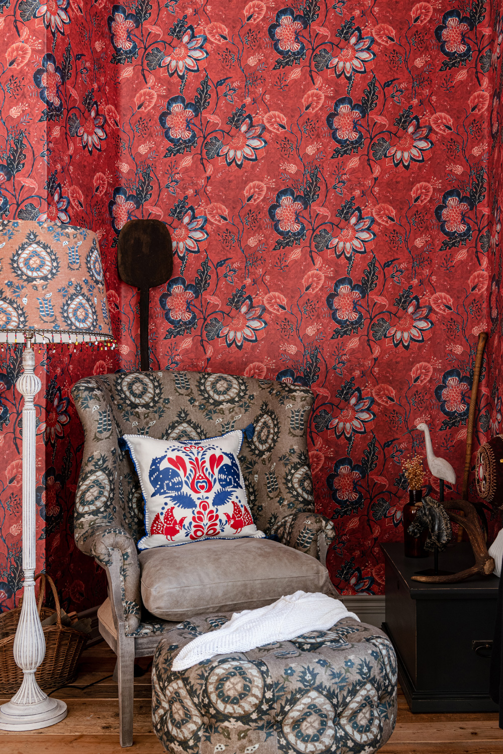 Tapete Saxon Tapestry - Red/ Blue/ Taupe