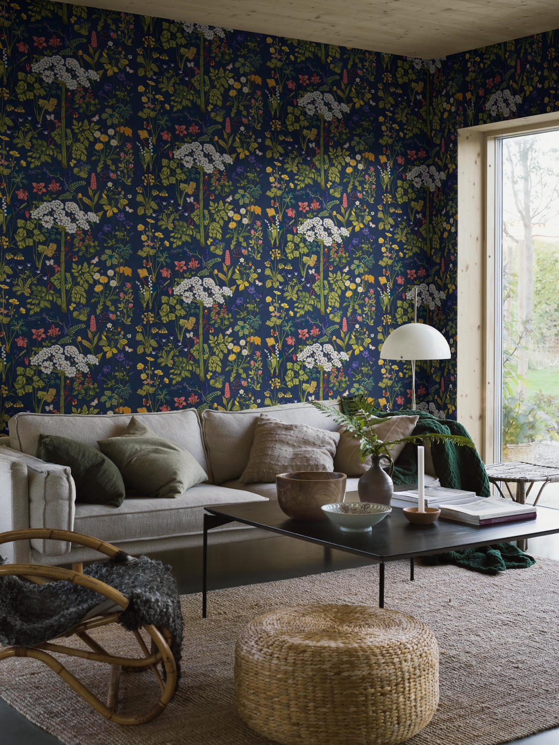 Mural Lisbet Jobs Aurora - 9825W