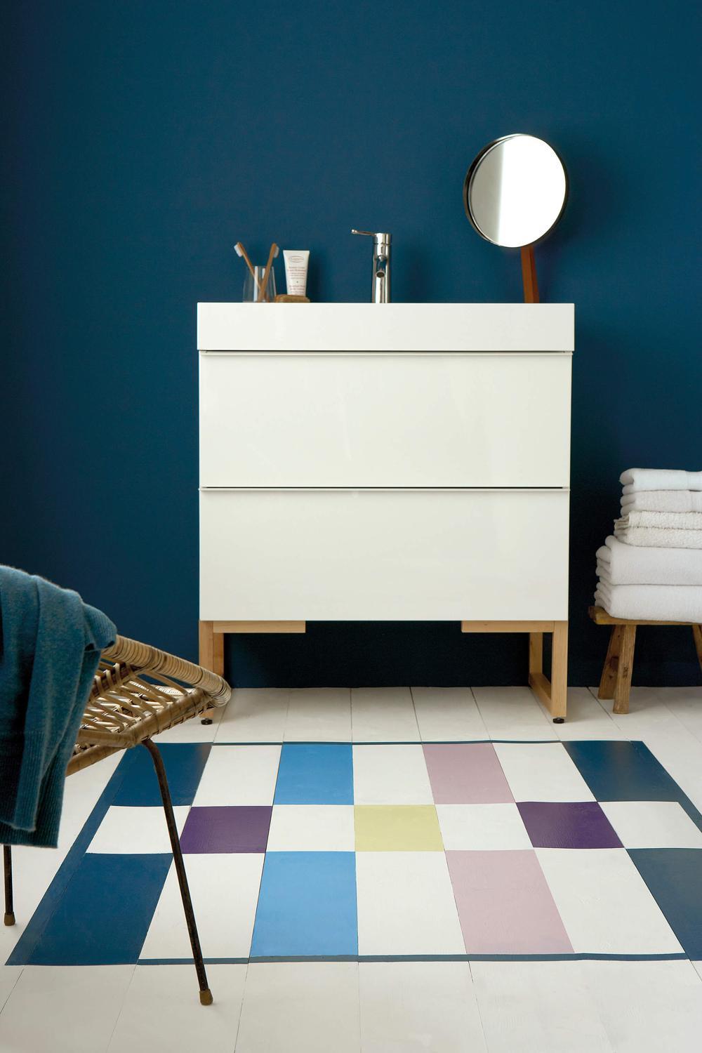 Hicks' Blue 208
